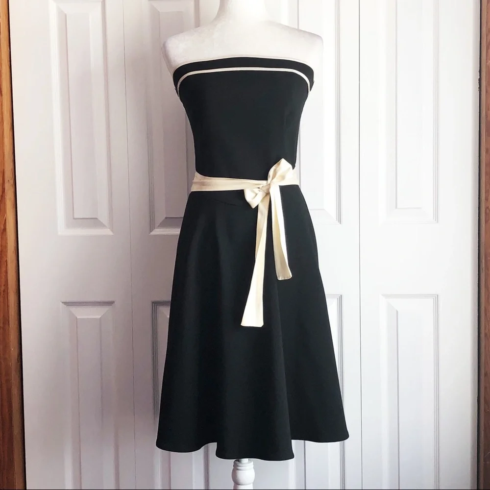 Vintage Ruby Rox Juniors' Black & Ivory Strapless Dress